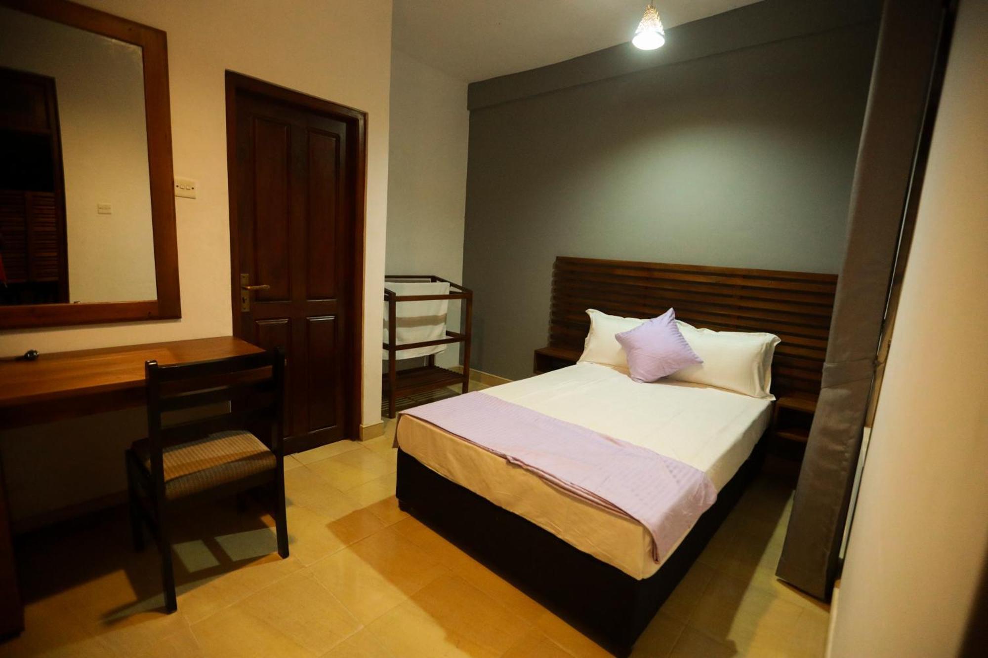 Stellar Inn Peradeniya Exterior foto